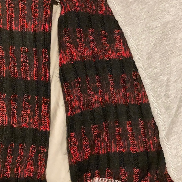 Lf Sweater - Picture 2 of 3